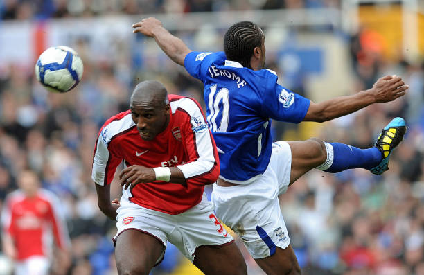 道路上迈出 道路上迈出