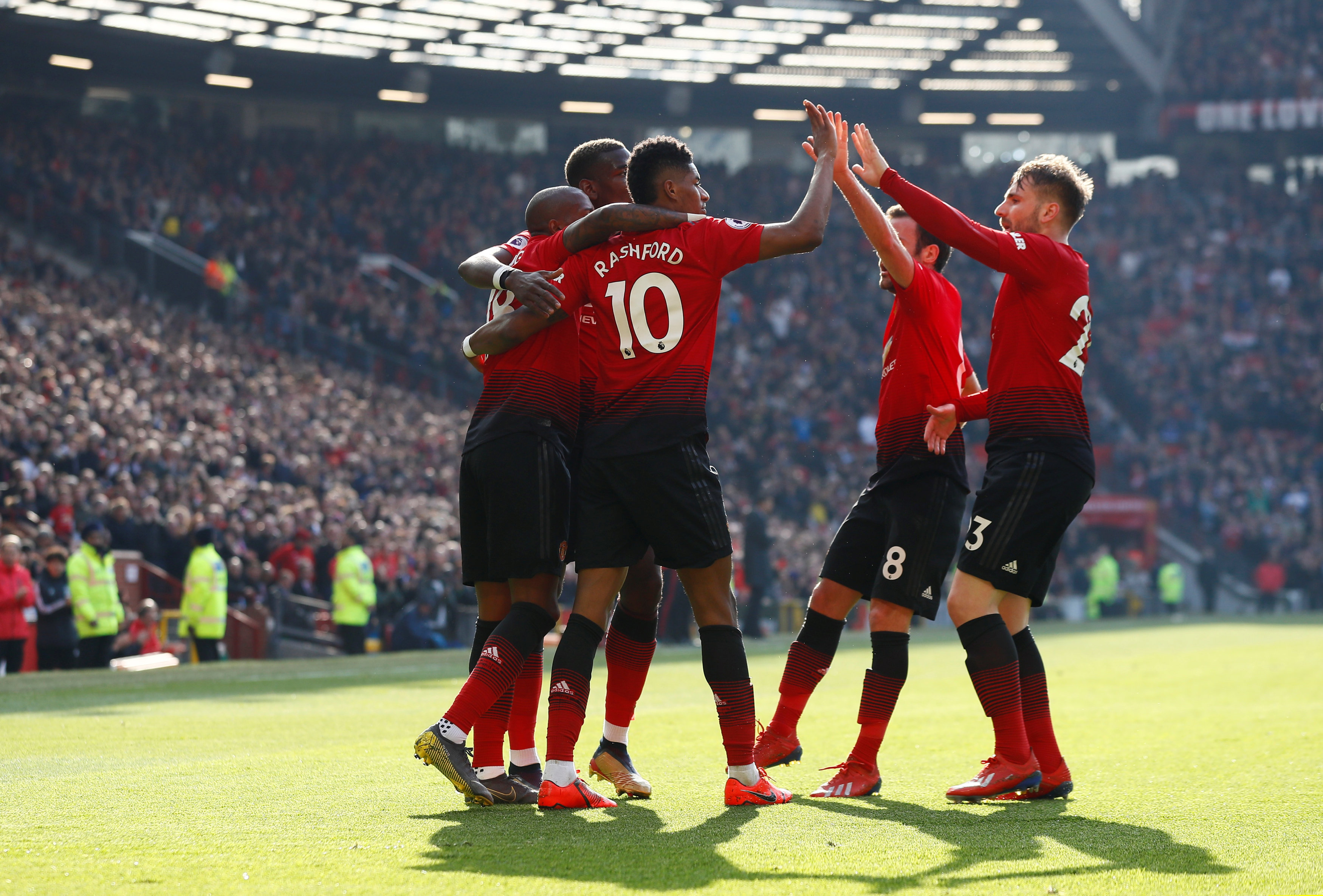 队之间的战 队之间的战